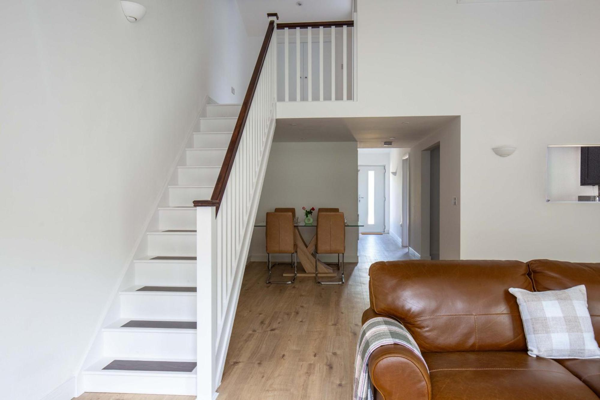 Aintree Cottage Сайърънсестър Екстериор снимка