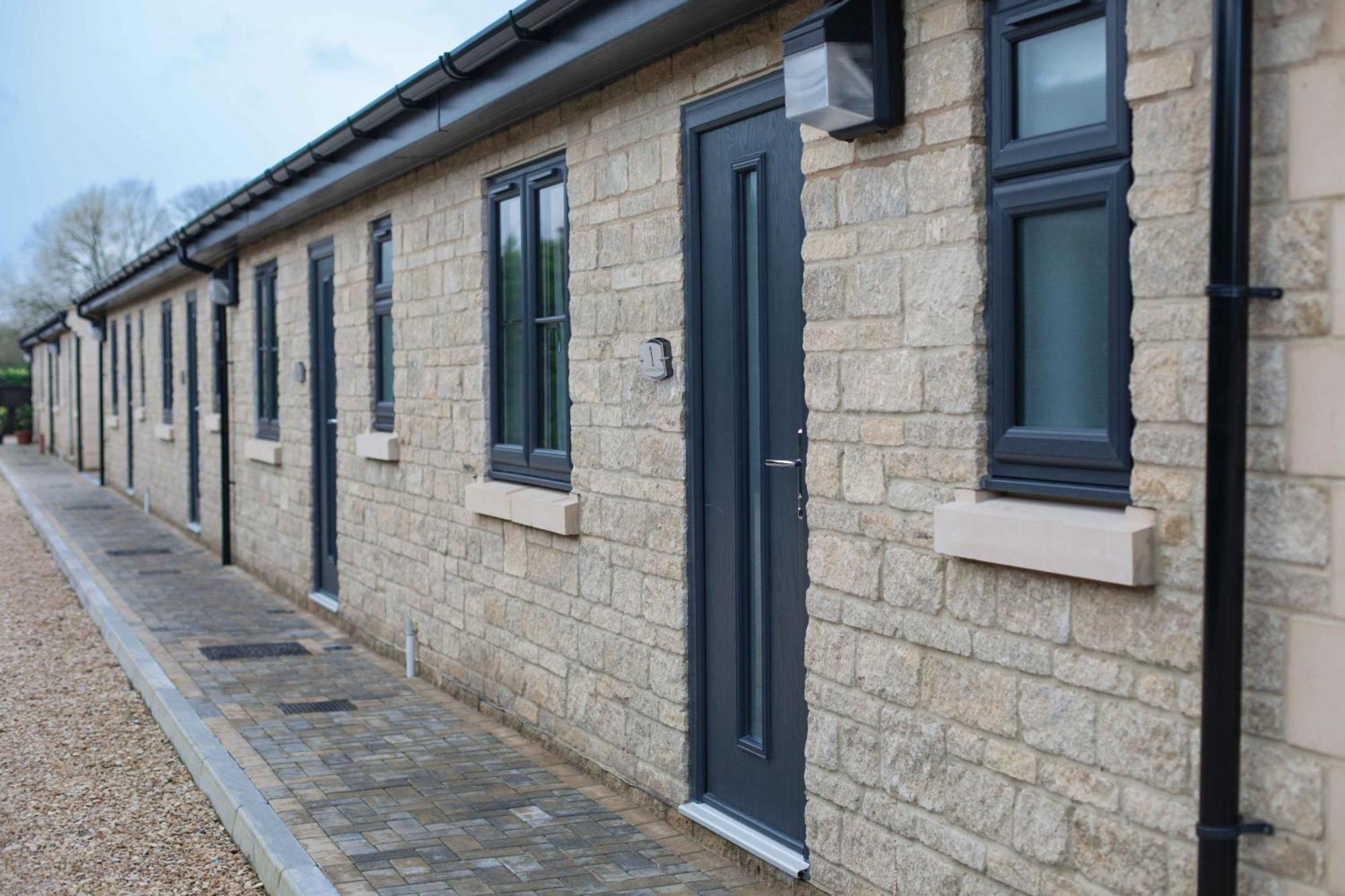 Aintree Cottage Сайърънсестър Екстериор снимка